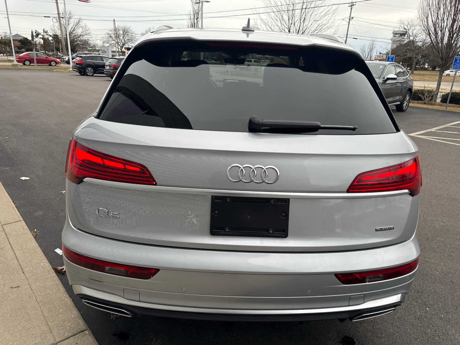 Used 2023 Audi Q5 2.0T Premium Plus w/ Premium Plus Package image 28