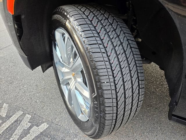 Used 2024 Chevrolet Tahoe High Country AWD/4WD image 28