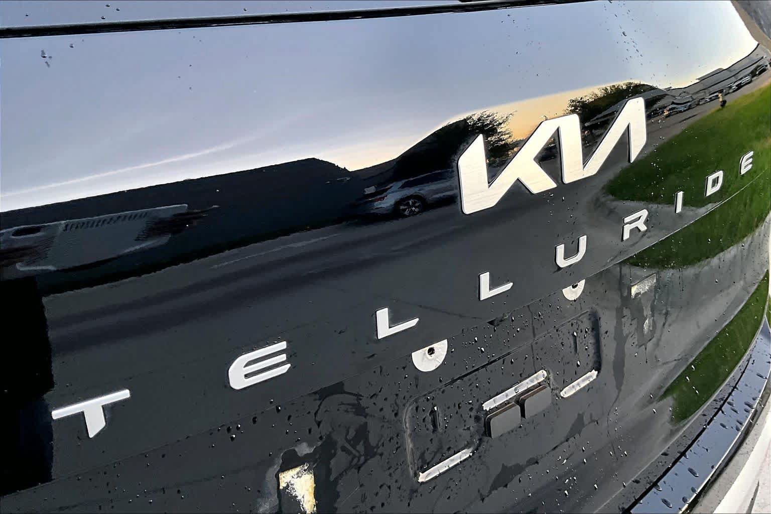 Used 2024 Kia Telluride SX FWD image 33