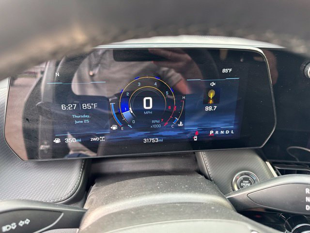 Used 2025 Chevrolet Equinox LT AWD/4WD image 30