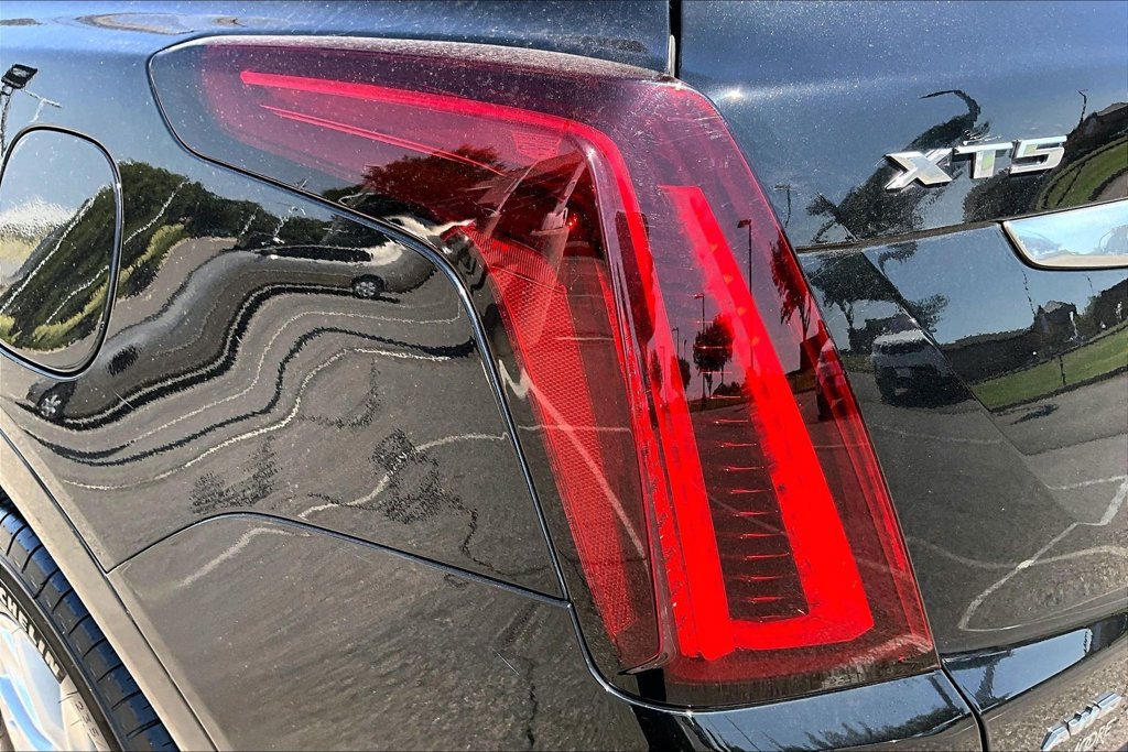 Used 2023 Cadillac XT5 Luxury AWD/4WD image 32