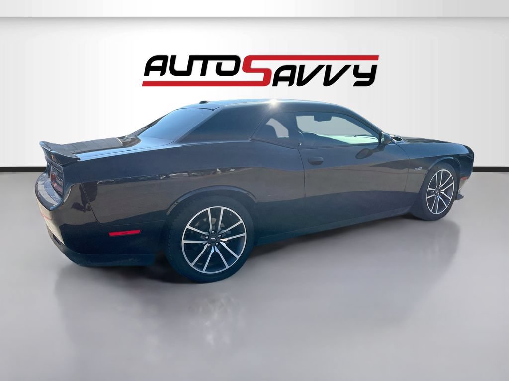 Used 2023 Dodge Challenger R/T RWD image 7
