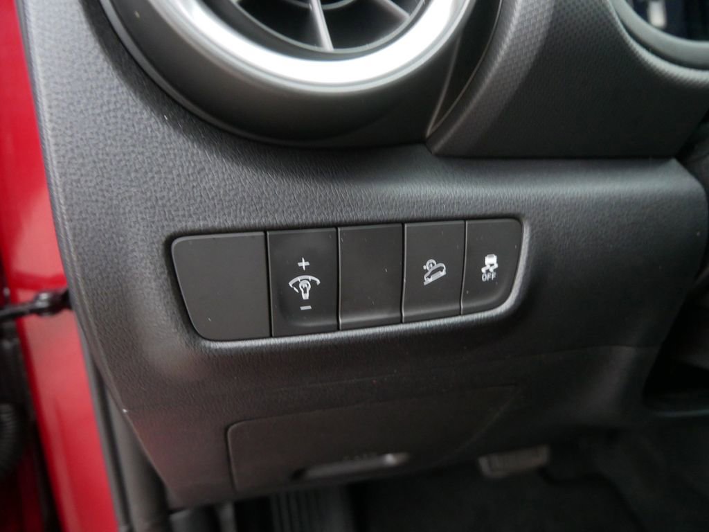 Used 2022 Hyundai Kona SEL w/ Cargo Package image 15