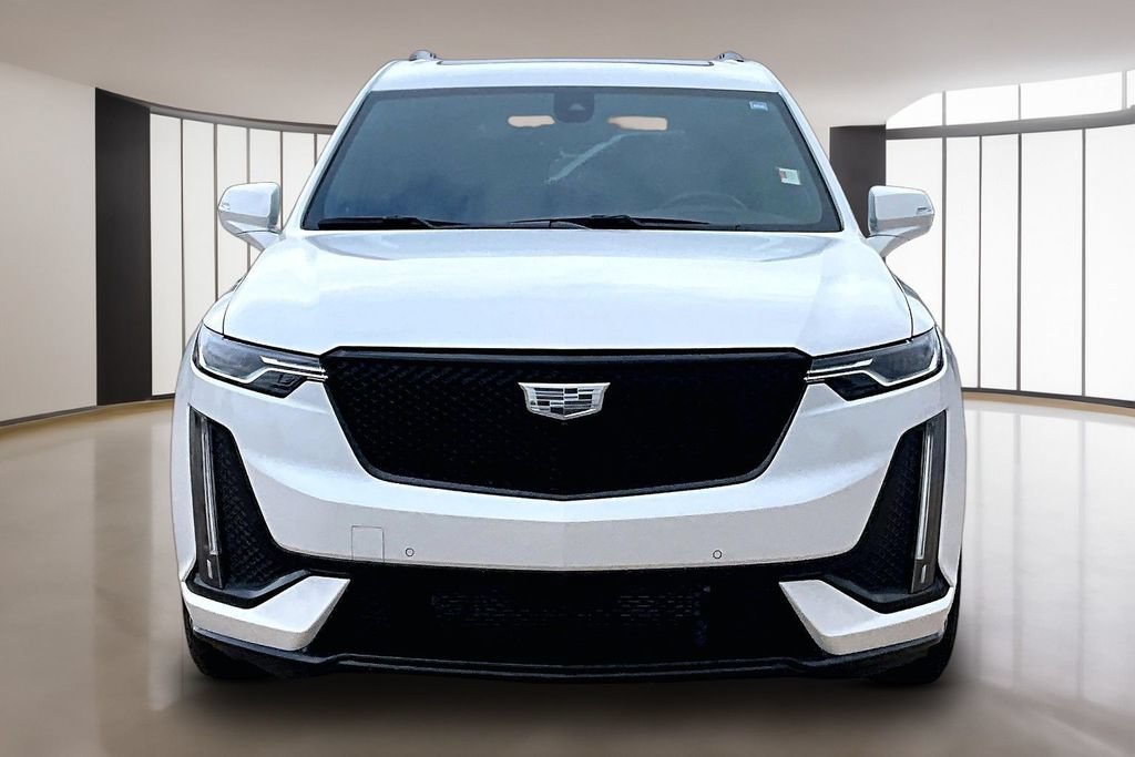 Certified 2024 Cadillac XT6 Sport w/ LPO, Red Accent Package AWD/4WD image 3
