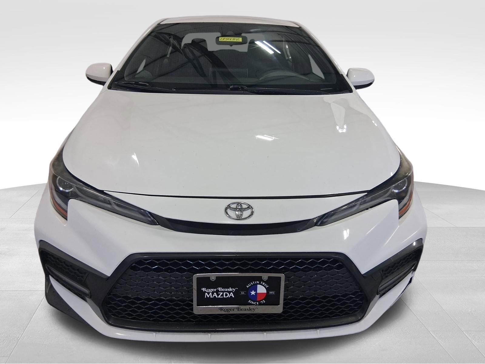 Used 2020 Toyota Corolla SE image 2