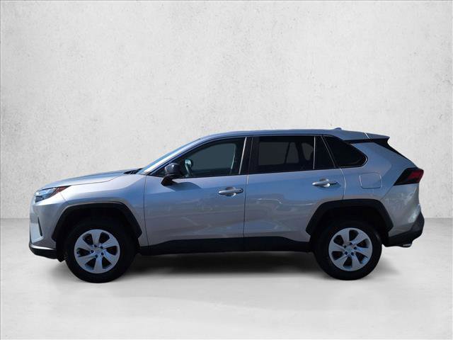 Used 2025 Toyota RAV4 LE image 9