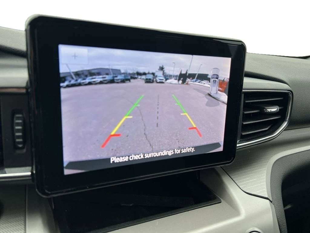 Used 2023 Ford Explorer XLT w/ Equipment Group 202A image 14
