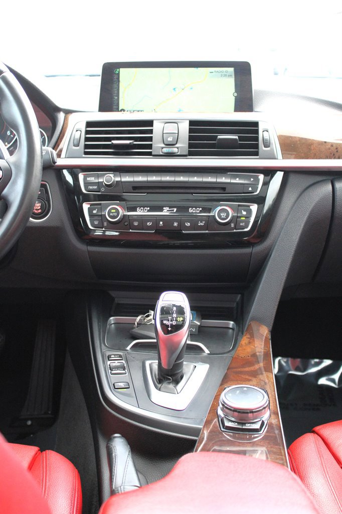 Used 2016 BMW 328d xDrive Wagon image 15