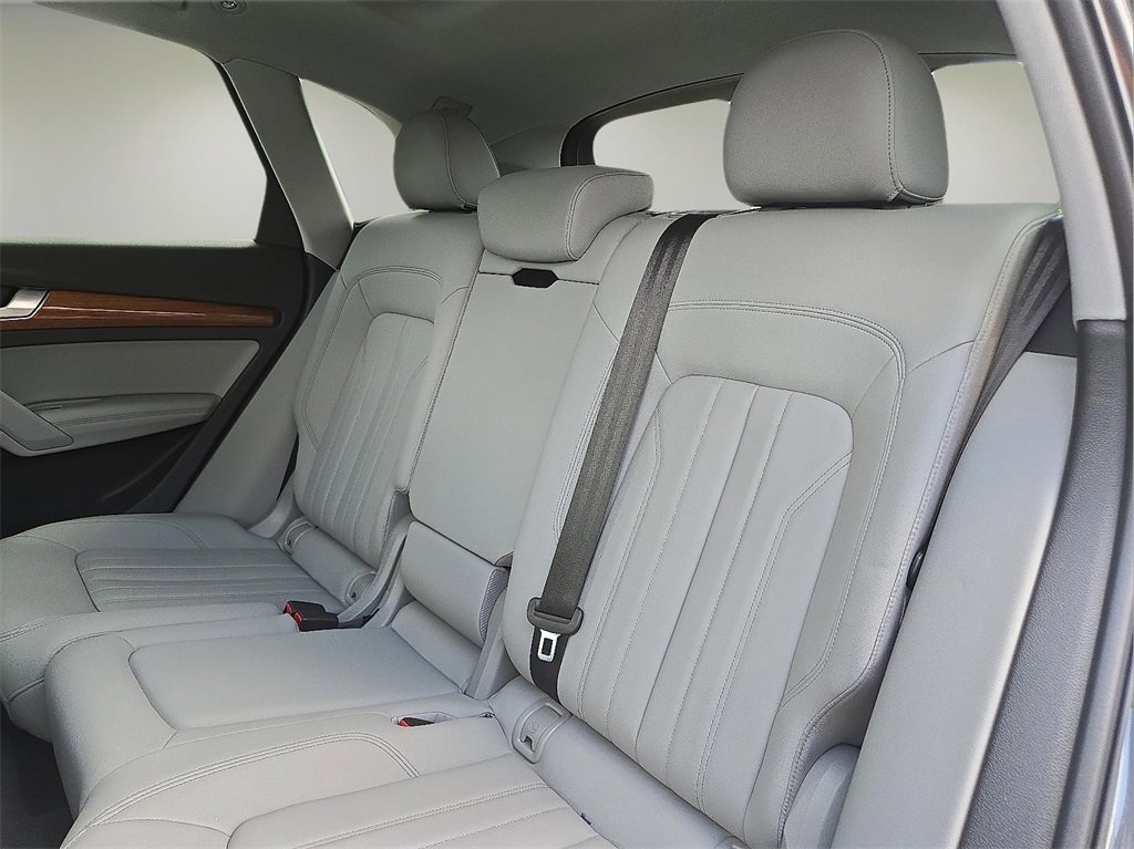 Used 2023 Audi Q5 2.0T Premium Plus image 12