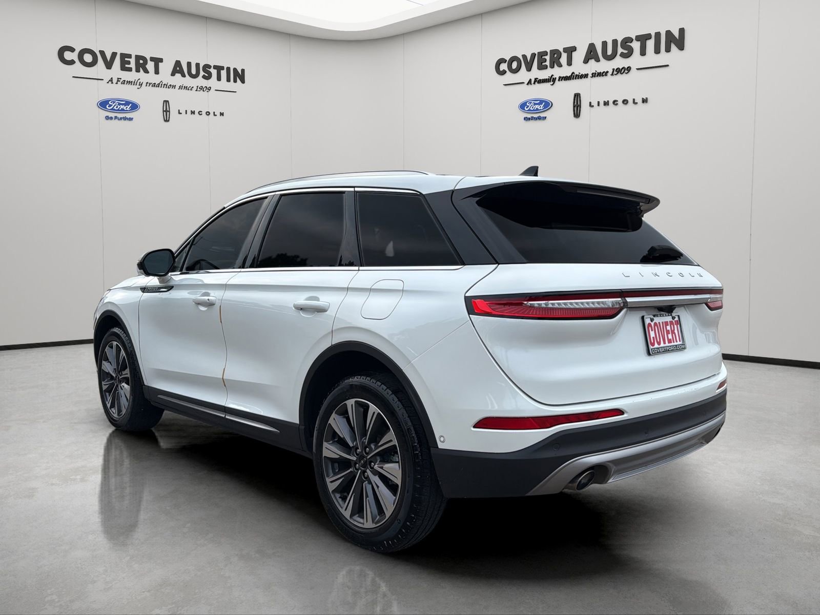 Certified 2022 Lincoln Corsair Reserve w/ Equipment Group 201A AWD/4WD image 3