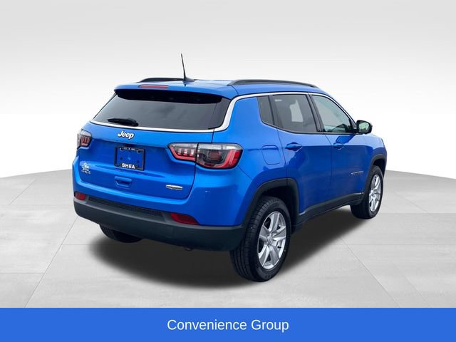 Used 2022 Jeep Compass Latitude w/ Convenience Group AWD/4WD image 3