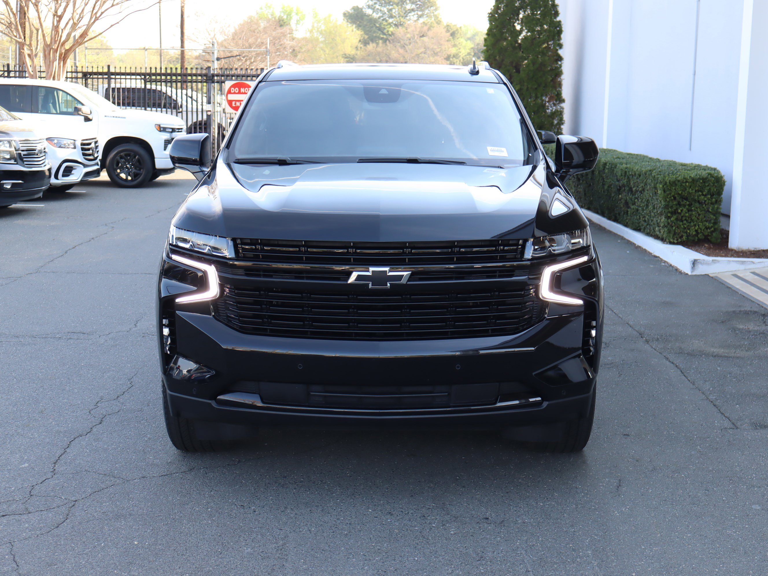 Used 2023 Chevrolet Tahoe RST AWD/4WD image 3