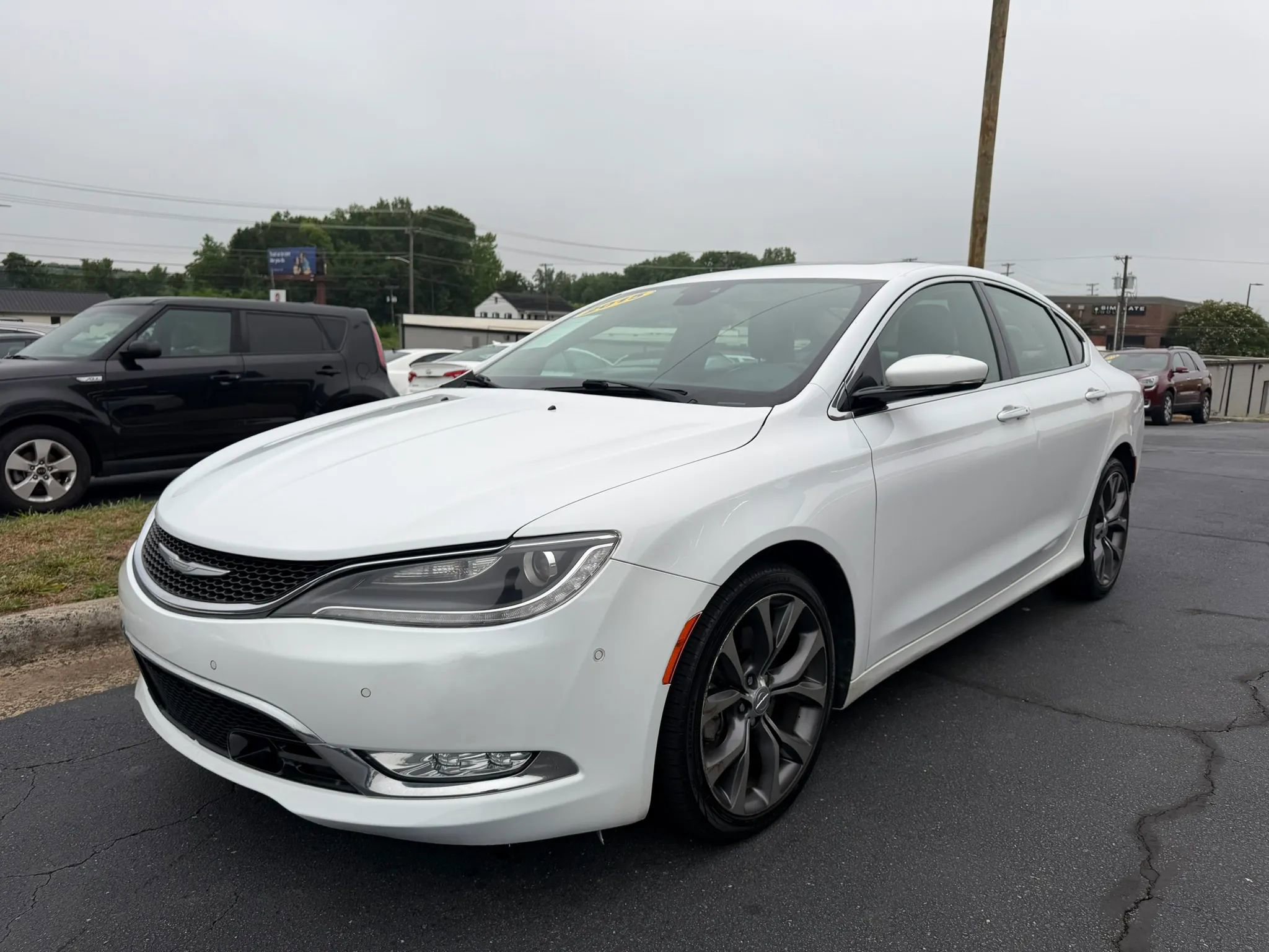 Used 2015 Chrysler 200 C w/ Navigation & Sound Group I FWD image 3