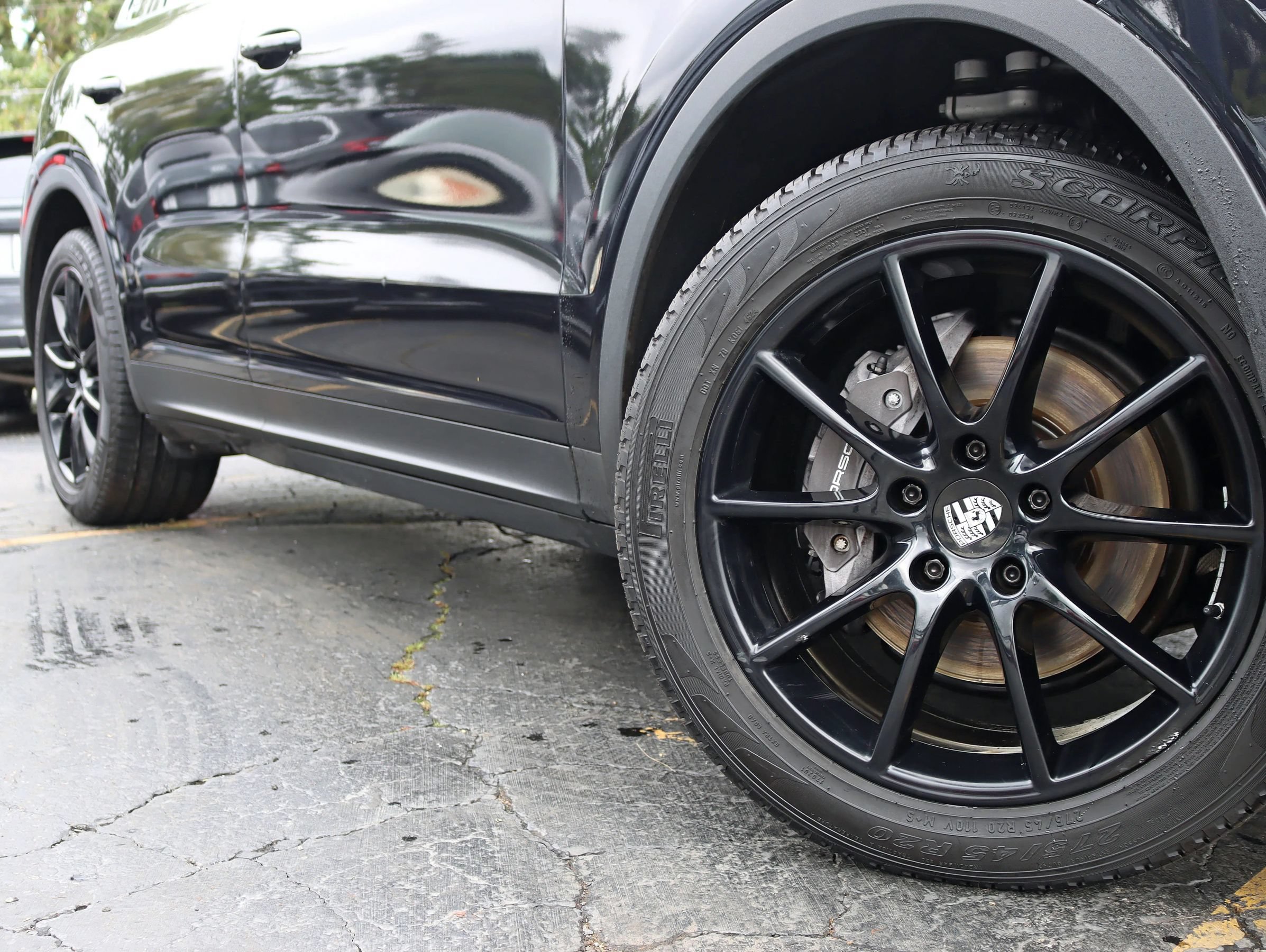 Used 2019 Porsche Cayenne AWD/4WD image 5