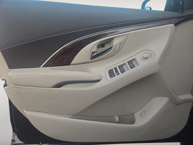 Used 2015 Buick LaCrosse Leather FWD image 16