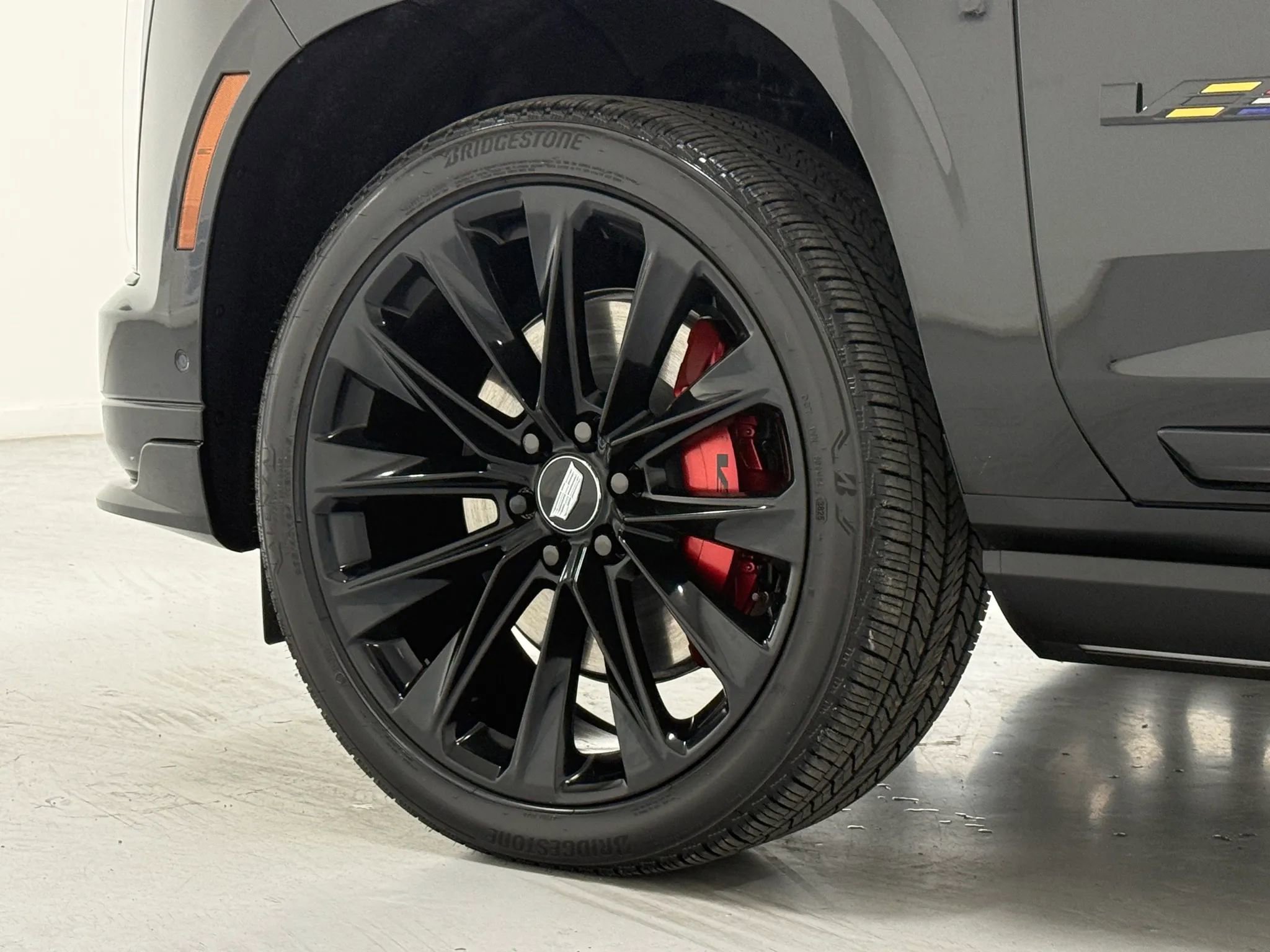 Used 2026 Cadillac Escalade ESV V w/ LPO, ONYX Package image 43