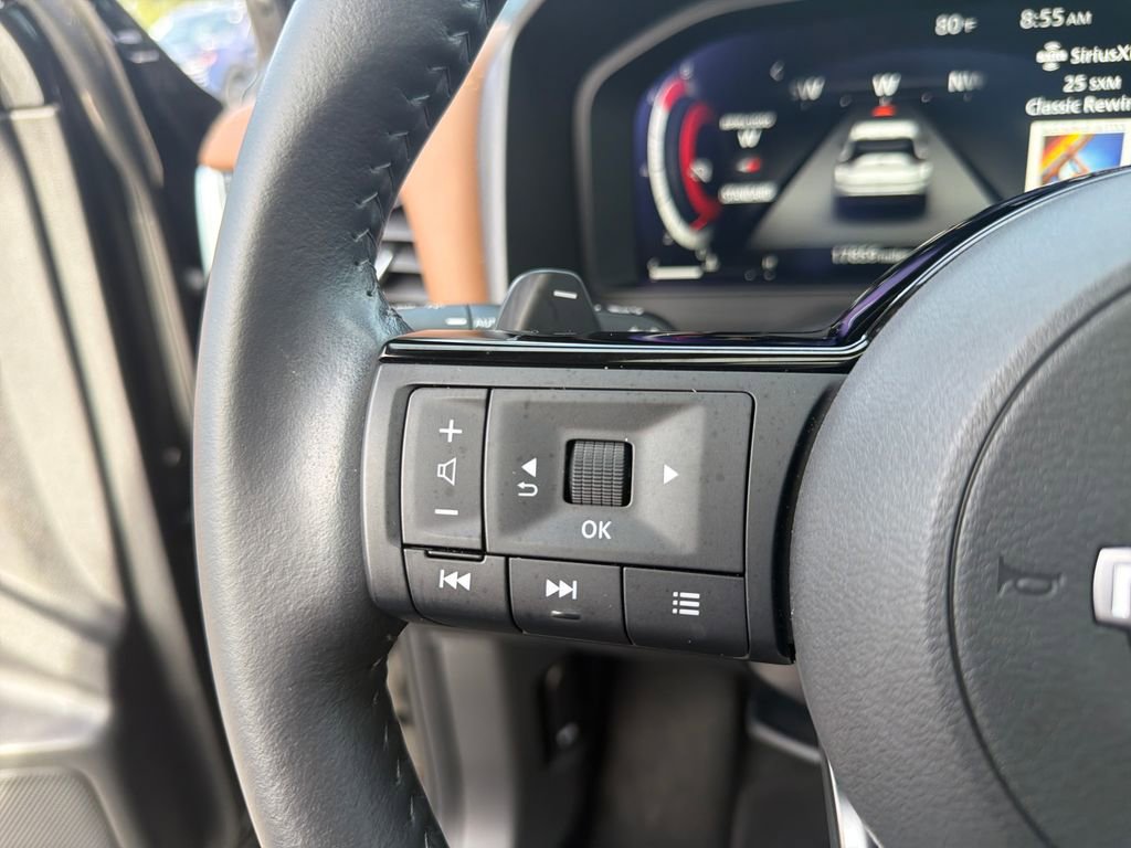 Certified 2024 Nissan Rogue Platinum w/ Platinum Premium Package FWD image 31