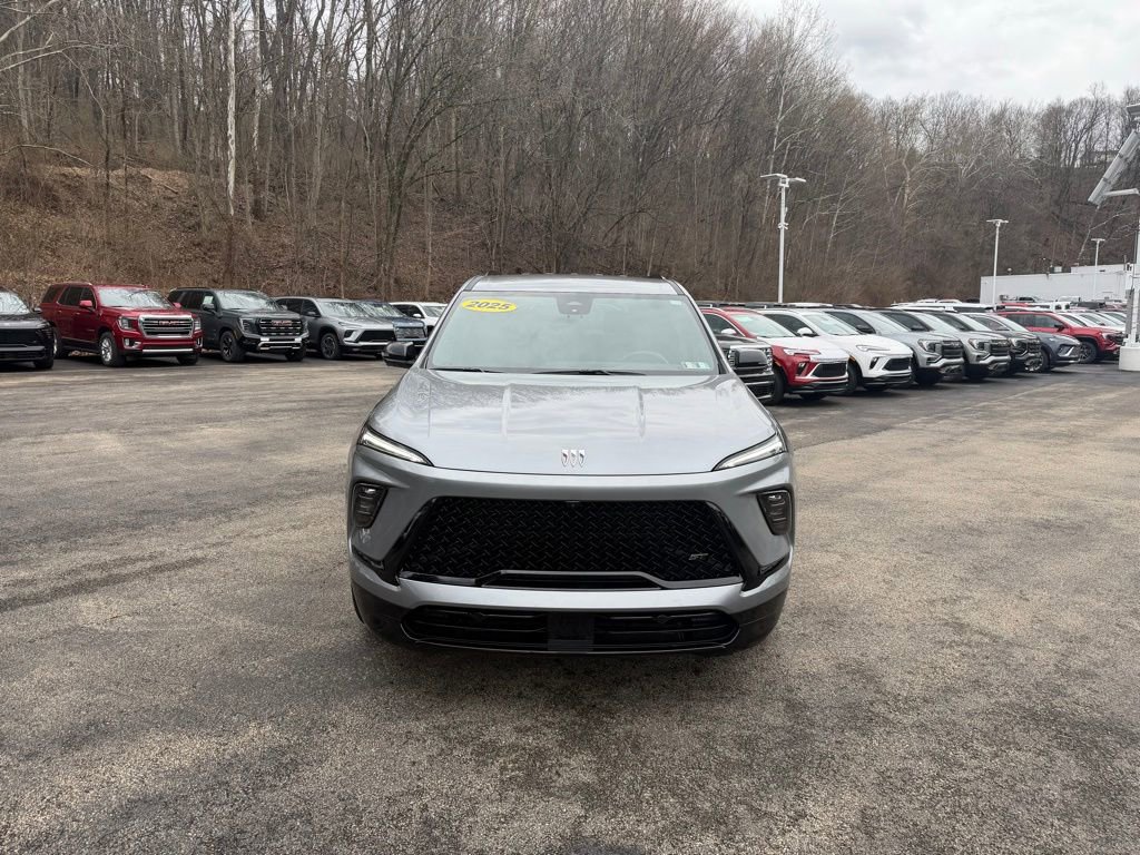 Used 2025 Buick Enclave Sport Touring w/ LPO, All-Weather Package image 8