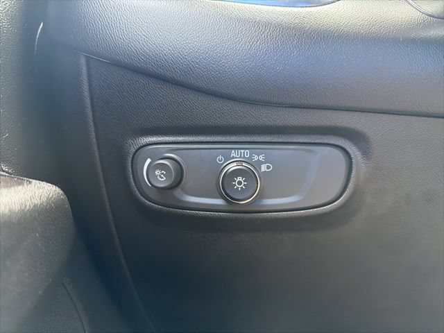 Used 2021 Chevrolet Equinox LT AWD/4WD image 25
