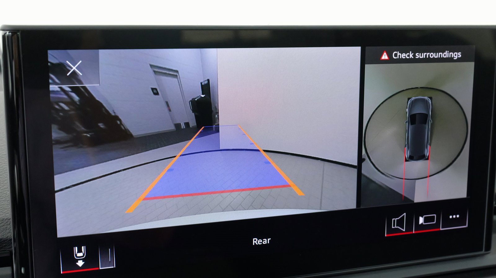 Used 2024 Audi Q5 e Premium Plus w/ Premium Plus Package image 63