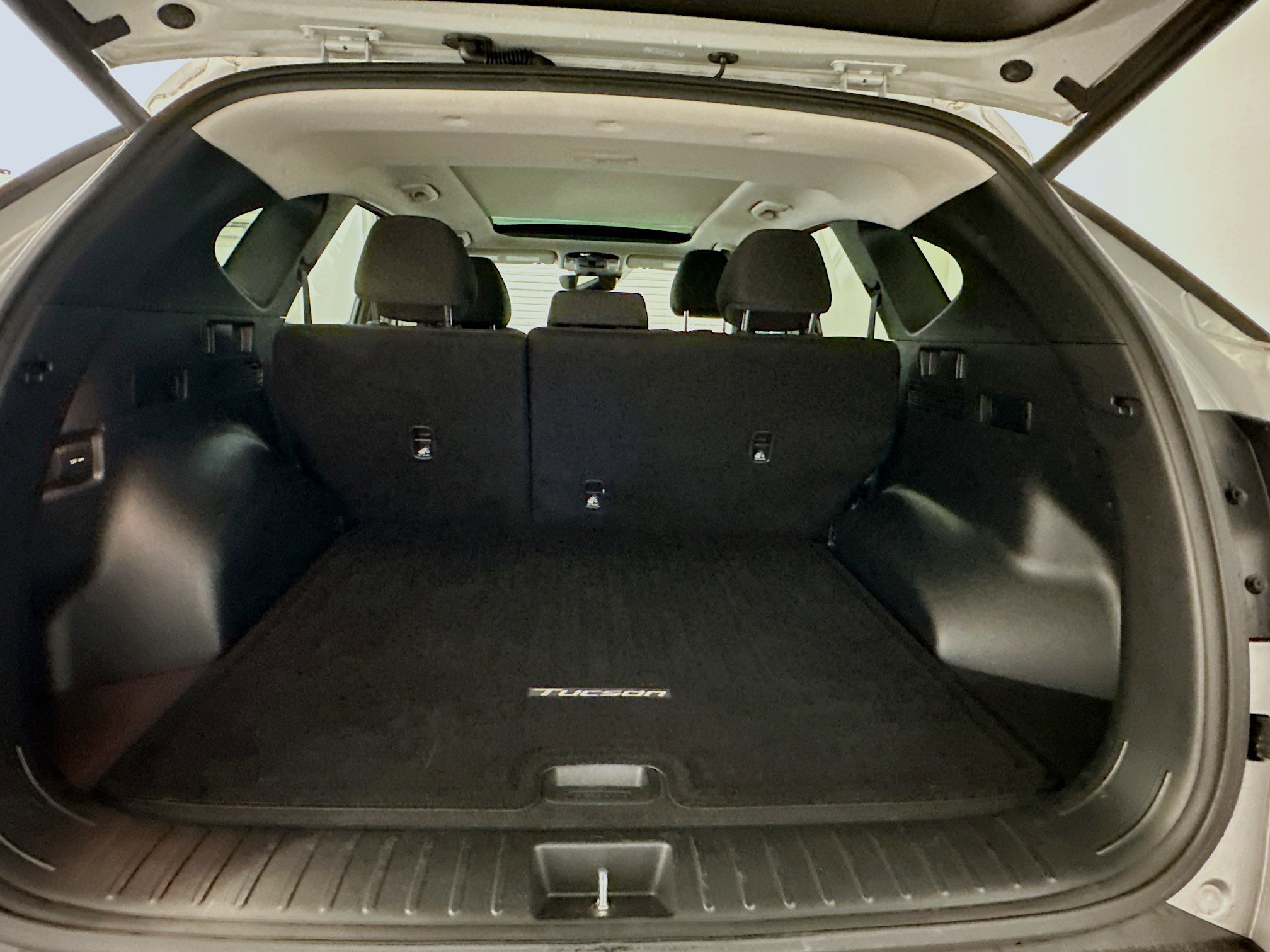 Used 2022 Hyundai Tucson SEL w/ Cargo Package image 30