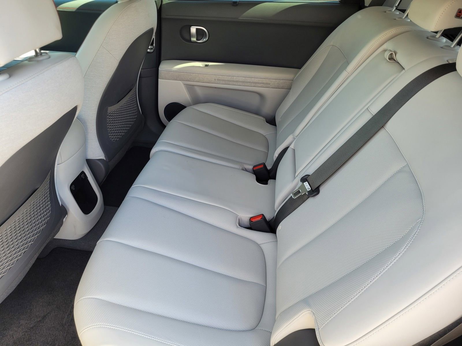 Certified 2024 Hyundai Ioniq 5 Limited RWD image 19
