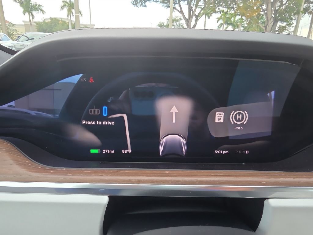 Used 2022 Tesla Model S AWD/4WD image 13