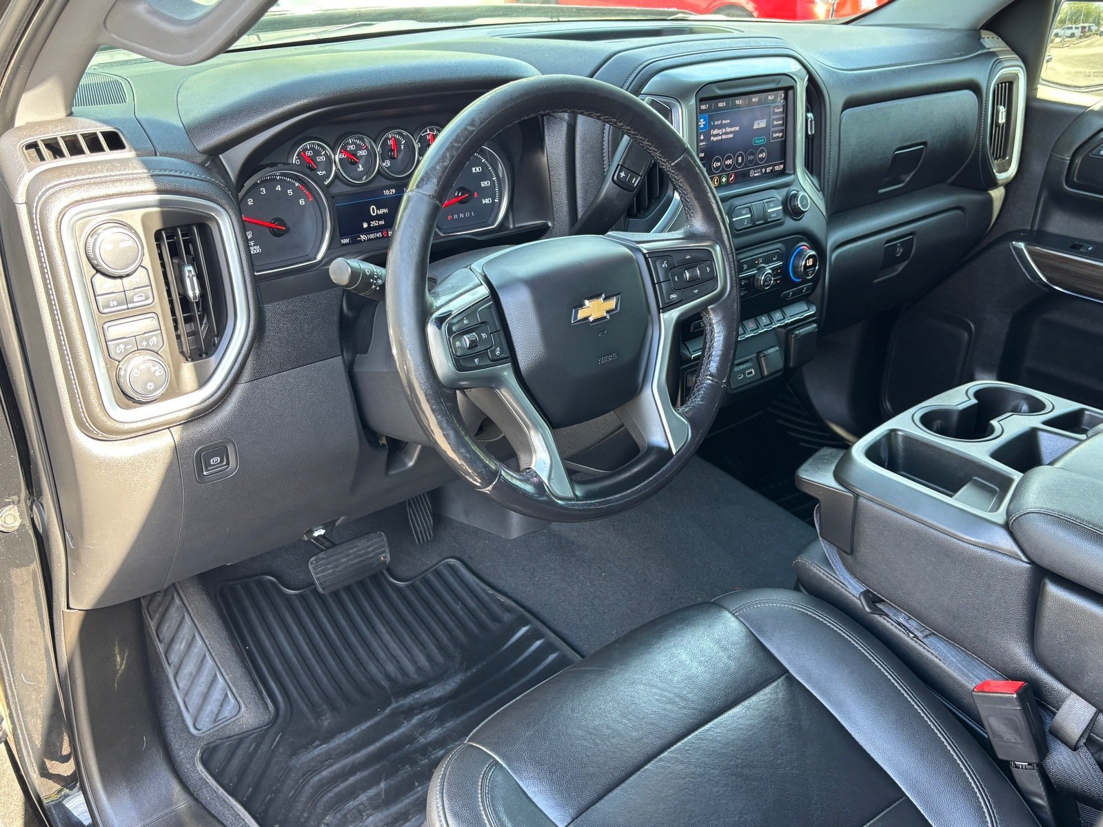Used 2021 Chevrolet Silverado 1500 LT w/ Convenience Package II AWD/4WD image 20