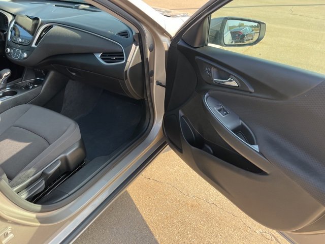 Used 2024 Chevrolet Malibu LT image 49