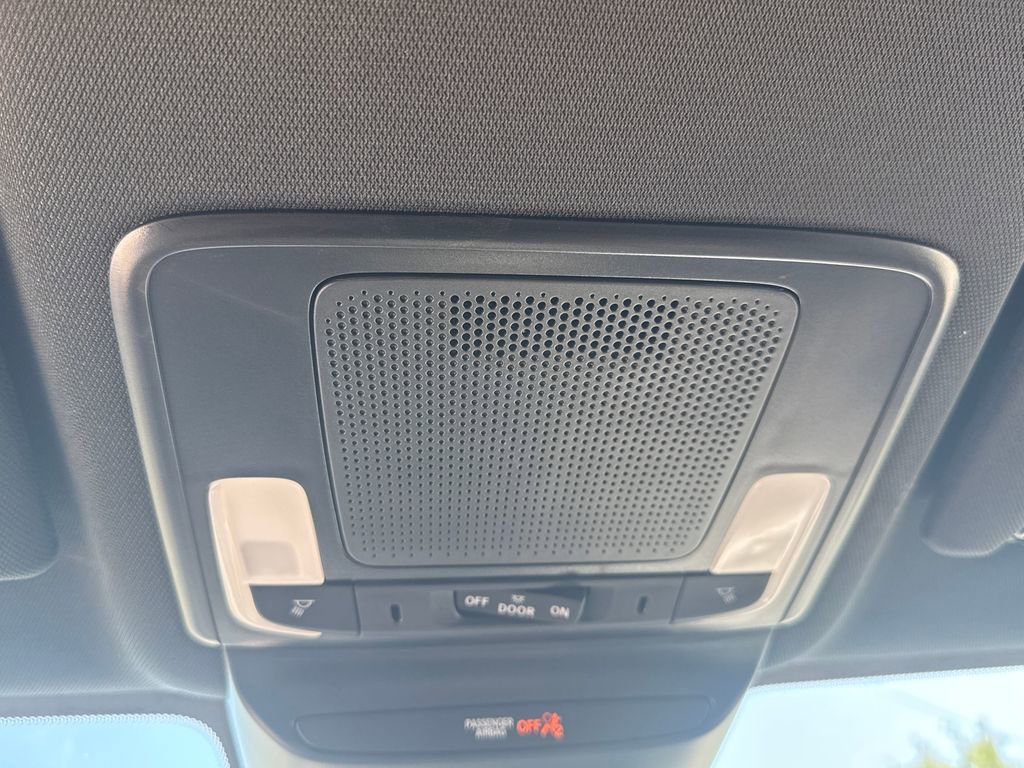 Used 2024 Honda HR-V Sport image 32