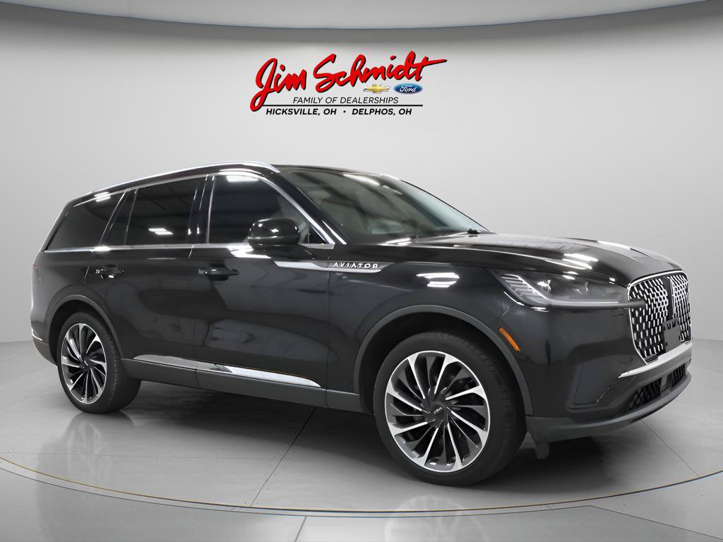 Used 2025 Lincoln Aviator Reserve w/ Equipment Group 201A AWD/4WD image 2