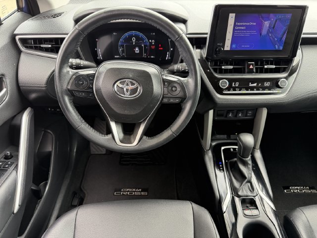 Used 2024 Toyota Corolla Cross XLE w/ Convenience Package FWD image 11