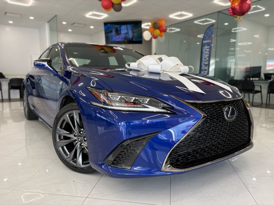 Used 2020 Lexus ES 350 F Sport w/ Accessory Package FWD image 3