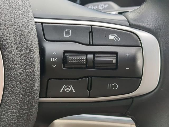 Used 2023 Kia Sportage EX FWD image 25