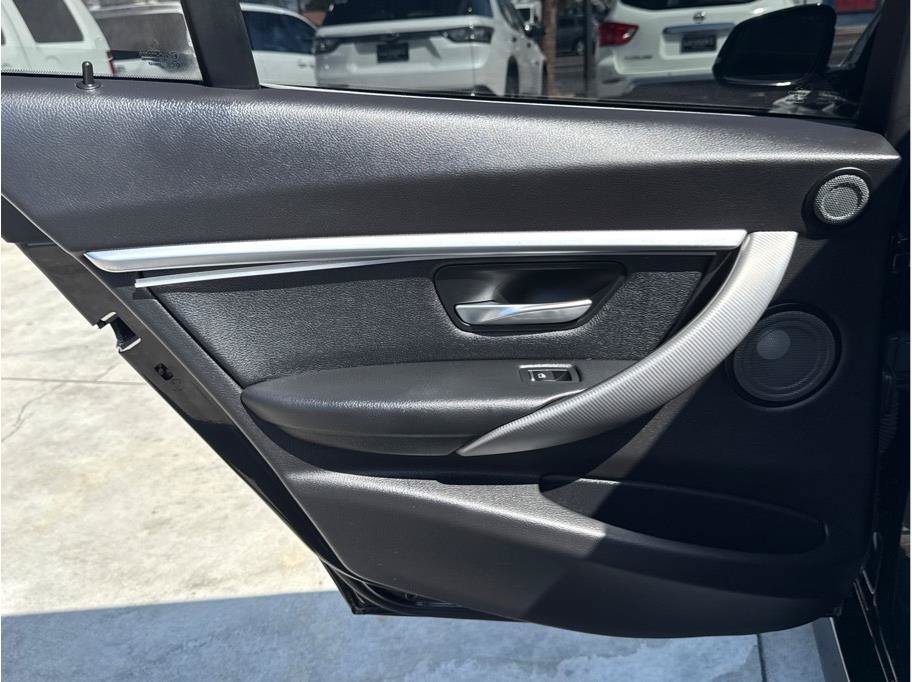Used 2018 BMW 340i Sedan RWD image 19
