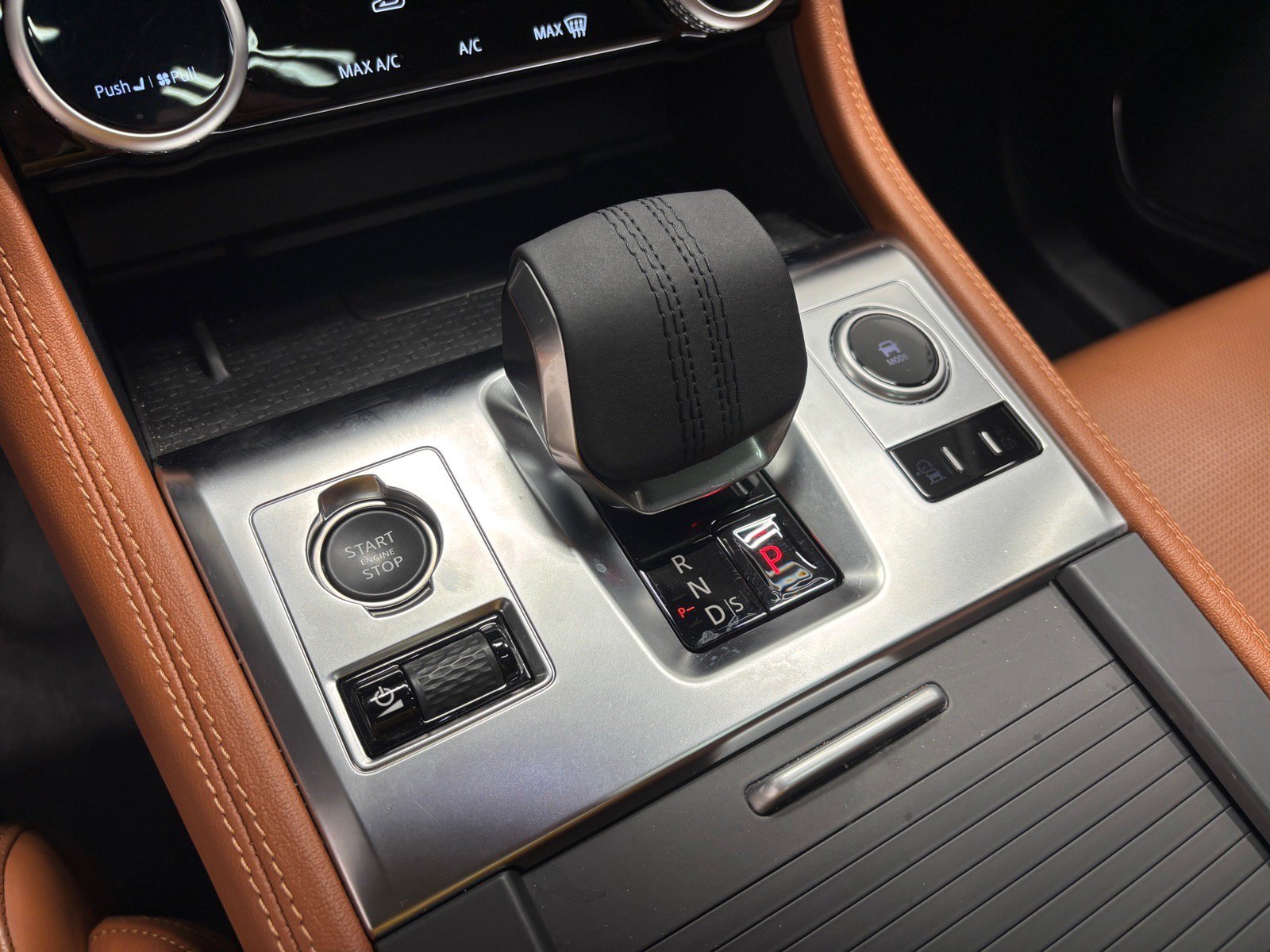 New 2025 Jaguar F-PACE R-Dynamic S AWD/4WD image 15