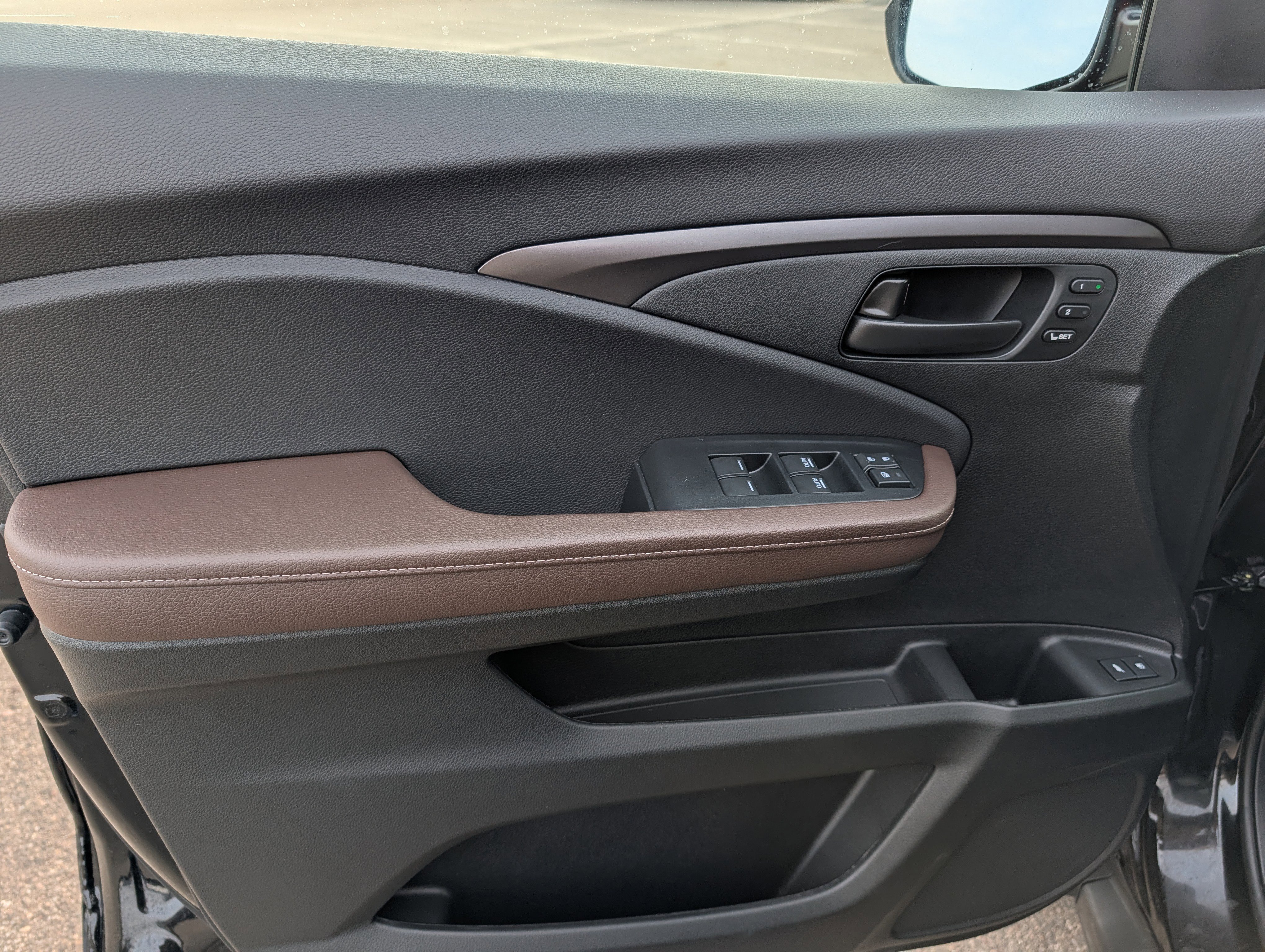 Used 2024 Honda Passport EX-L image 24