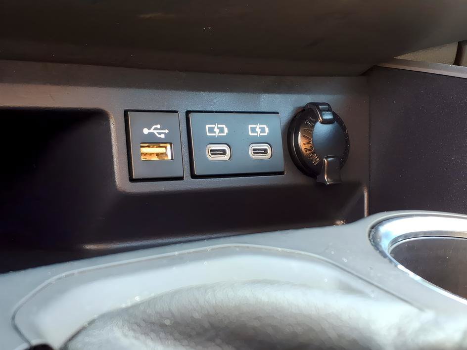 Used 2023 Toyota Highlander LE AWD/4WD image 21