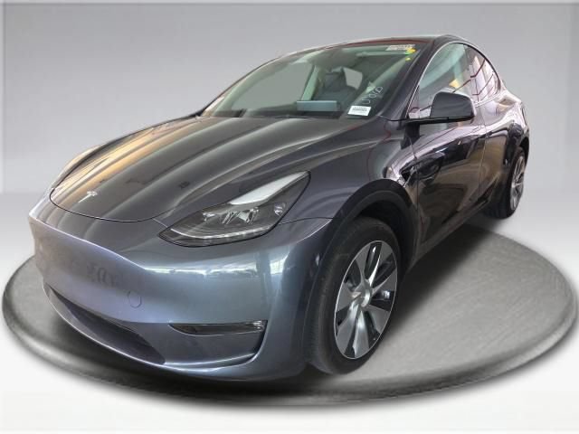 Used 2023 Tesla Model Y Long Range AWD/4WD image 12