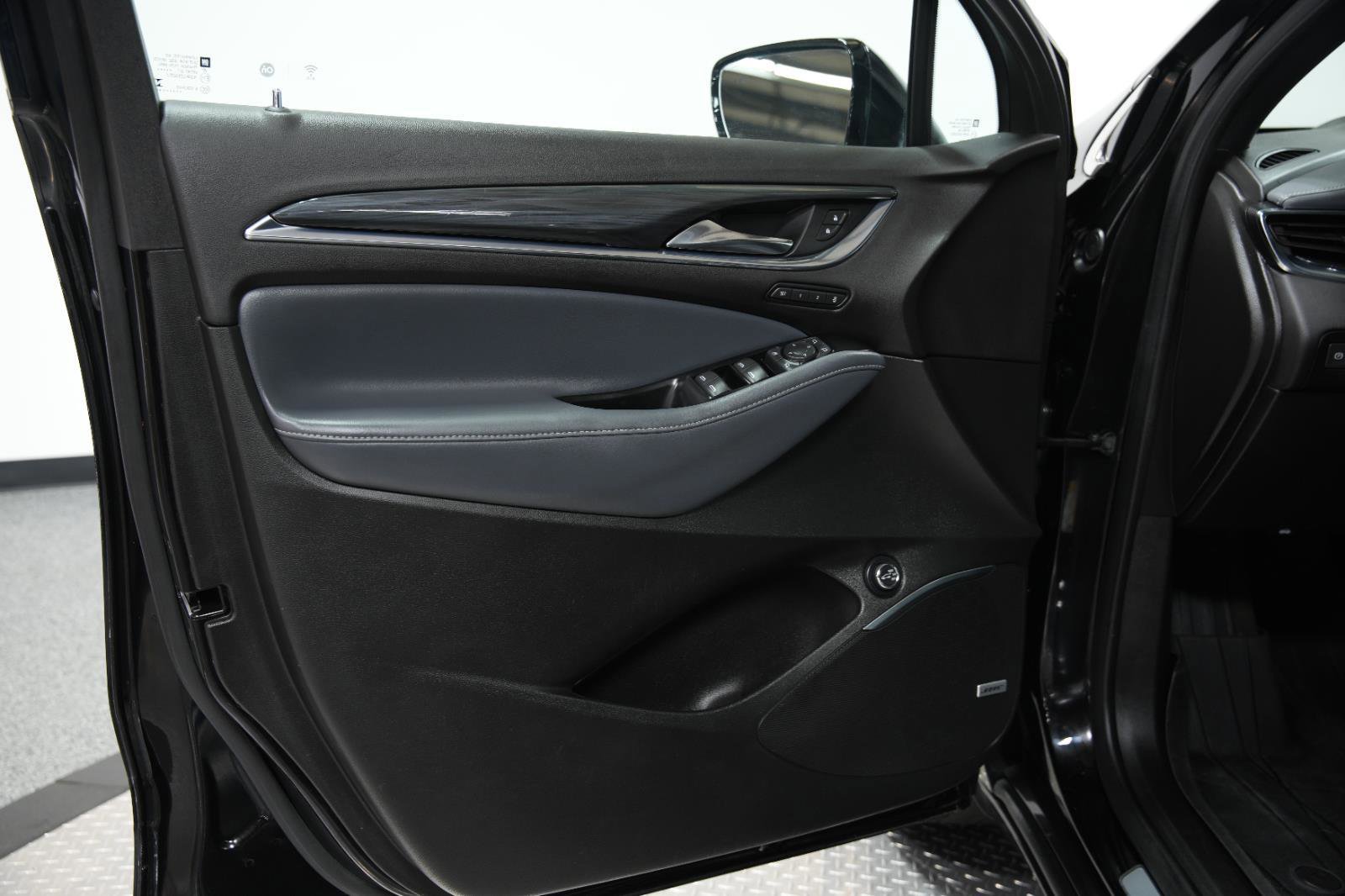 Used 2024 Buick Enclave Premium w/ Experience Buick Package image 23