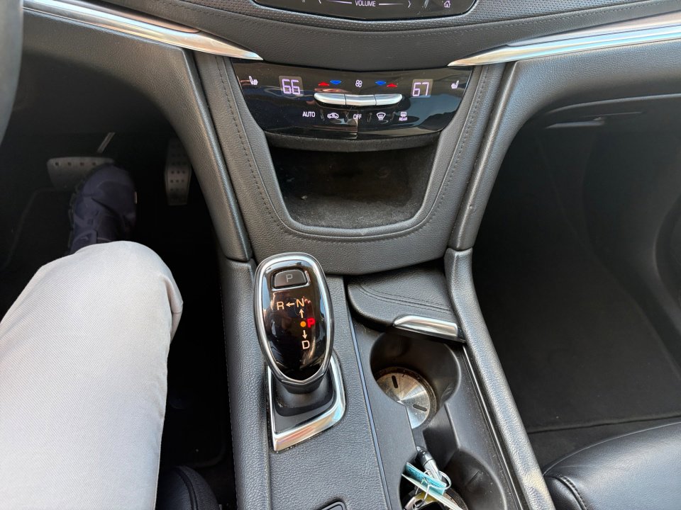 Used 2017 Cadillac XT5 Luxury image 16