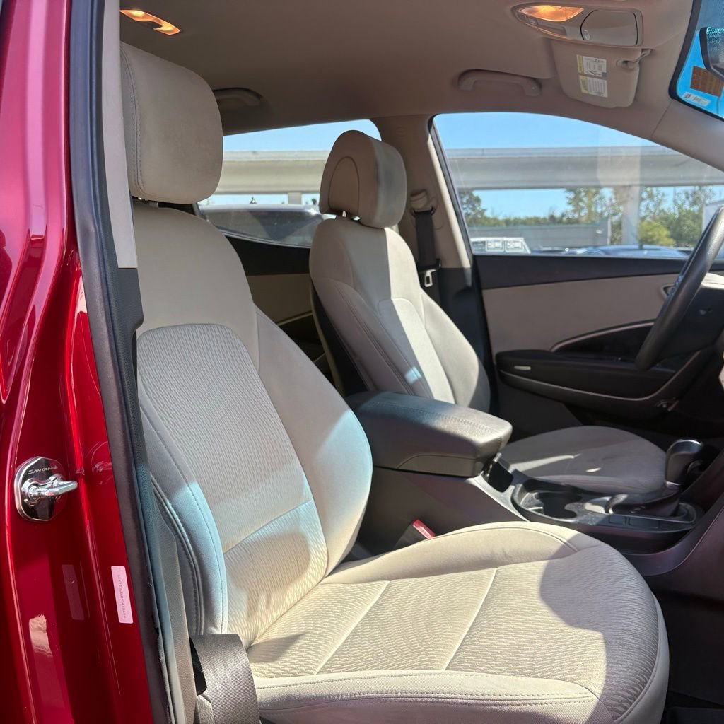 Used 2017 Hyundai Santa Fe Sport FWD image 16