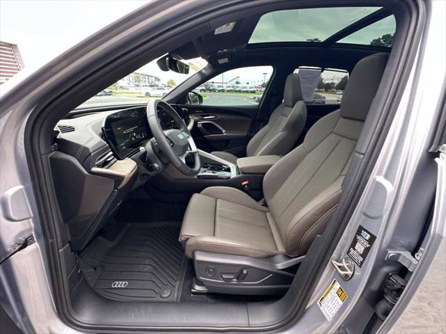 Certified 2025 Audi Q5 Premium w/ Premium Plus AWD/4WD image 9