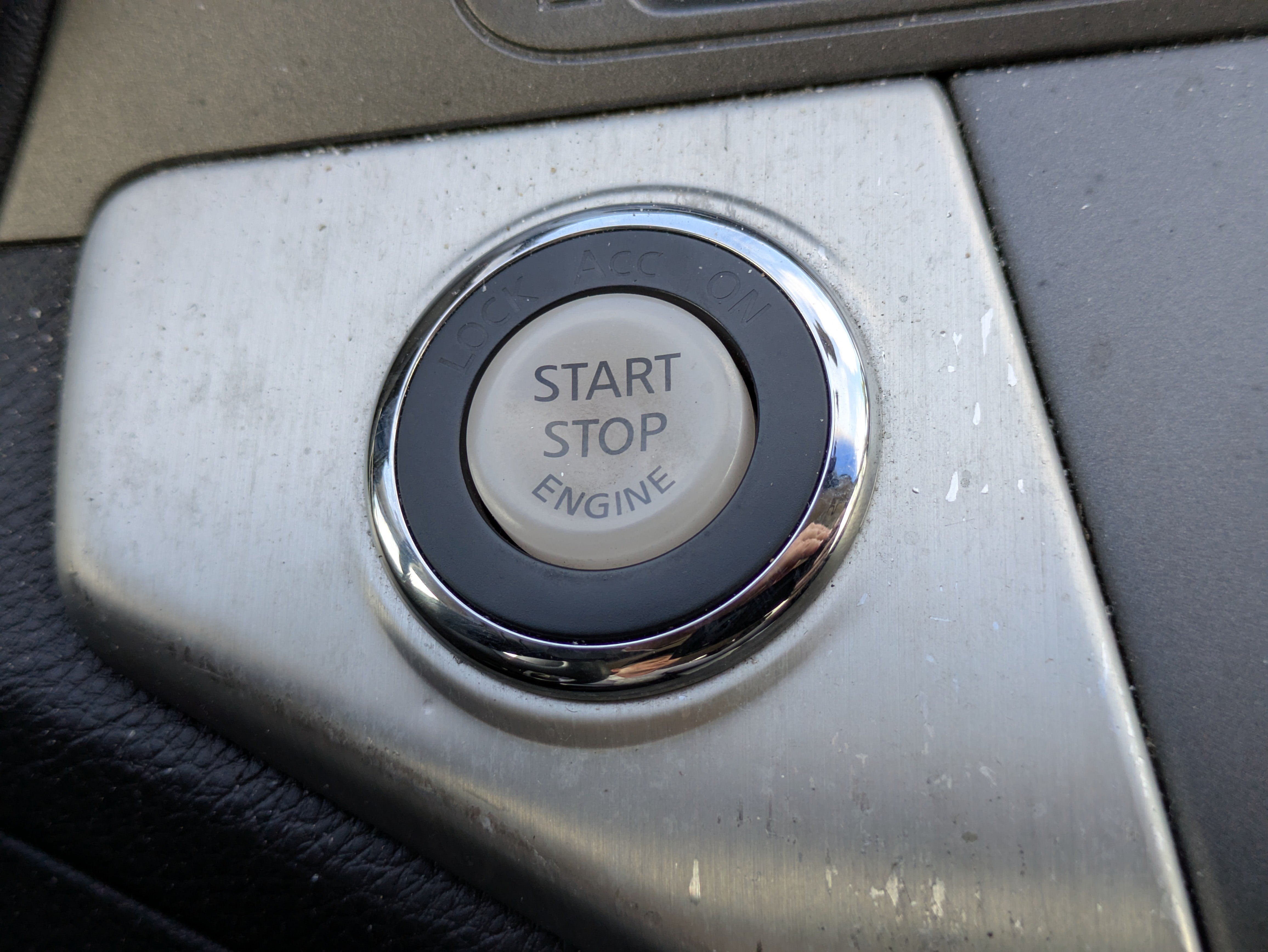 Used 2011 Nissan Murano S AWD/4WD image 25