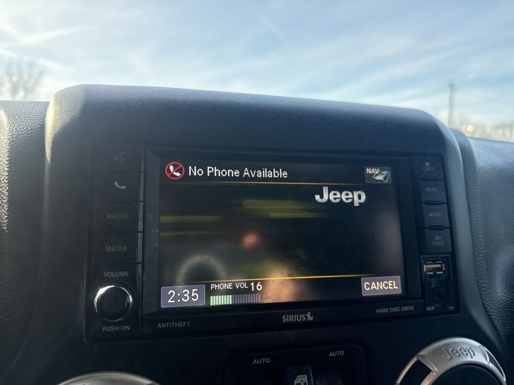 Used 2017 Jeep Wrangler Unlimited Sahara w/ Dual Top Group image 25