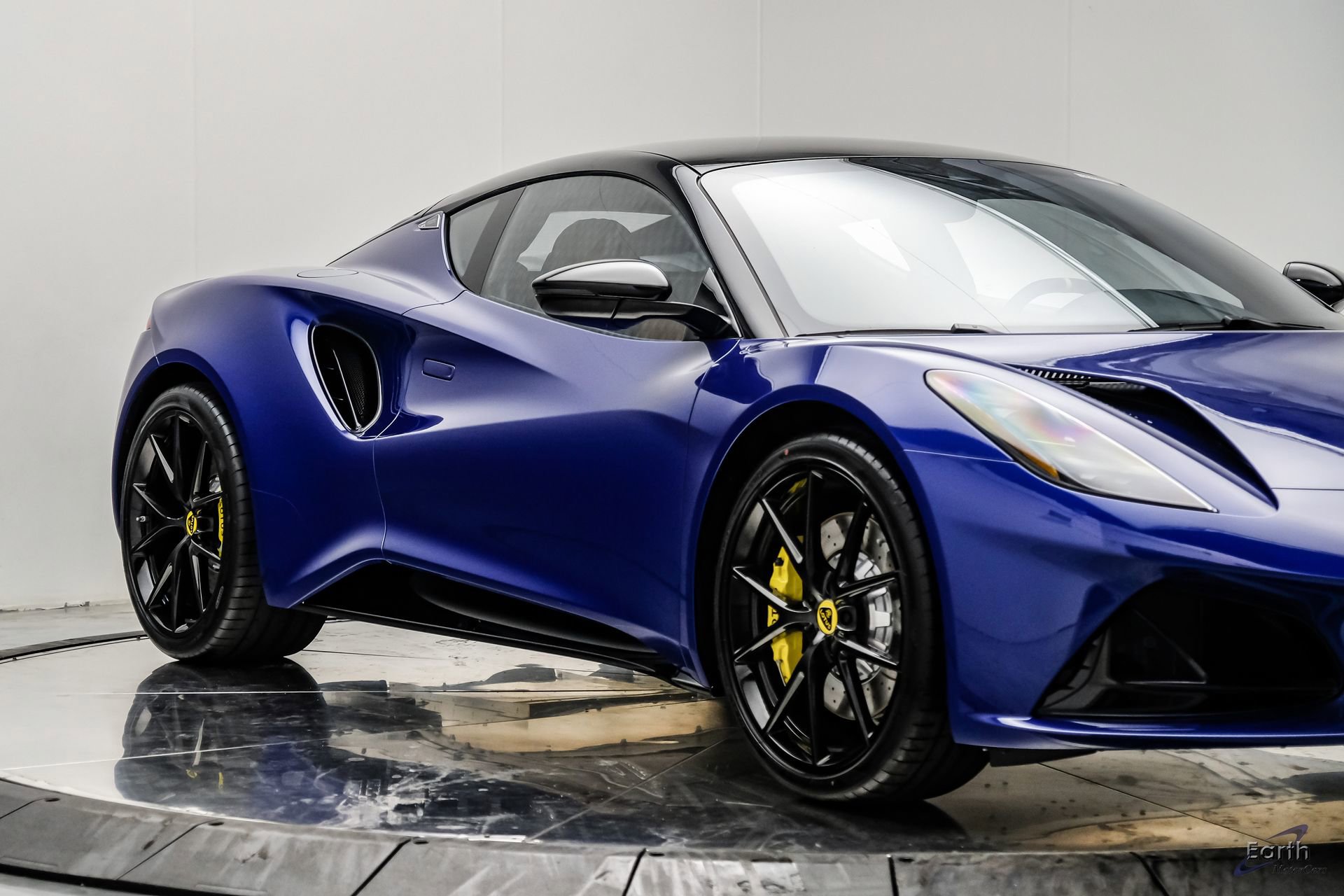 Used 2026 Lotus Emira SE RWD image 34