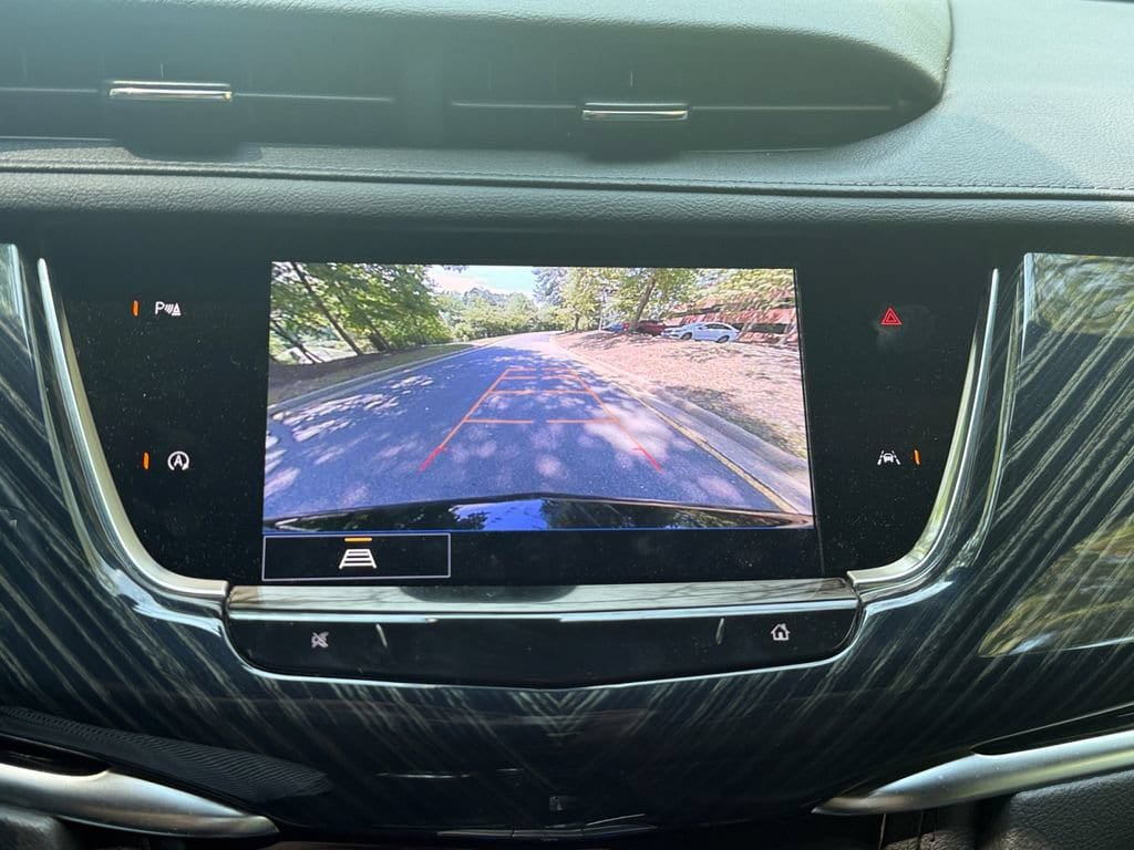 Used 2024 Cadillac XT6 Premium Luxury w/ LPO, Floor Liner Package FWD image 20