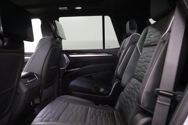 New 2026 Cadillac Escalade Platinum Sport AWD/4WD image 32