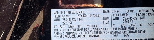 Used 2024 Lincoln Navigator Reserve AWD/4WD image 17