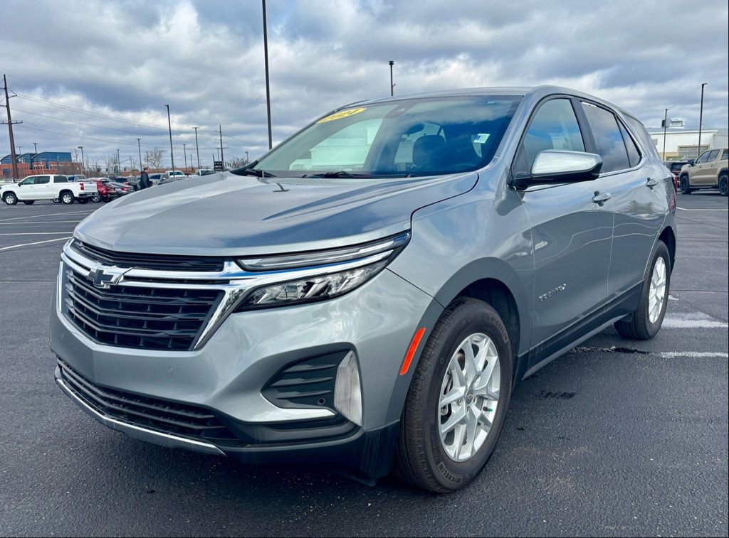 Used 2024 Chevrolet Equinox LT w/ LPO, Floor Liner Package image 3